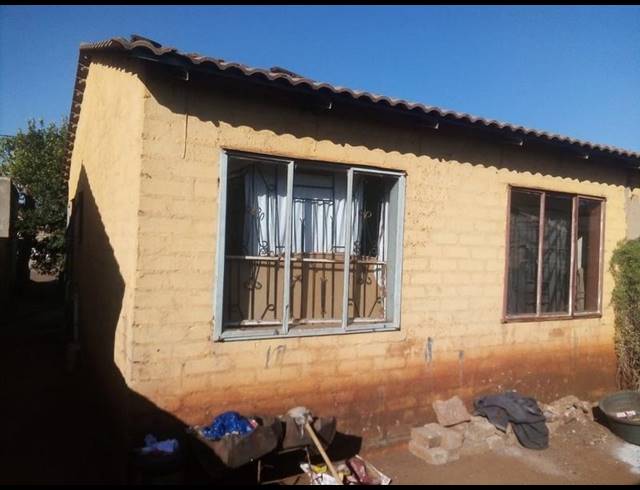 2 BEDROOM HOUSE FOR SALE IN SOSHANGUVE XX